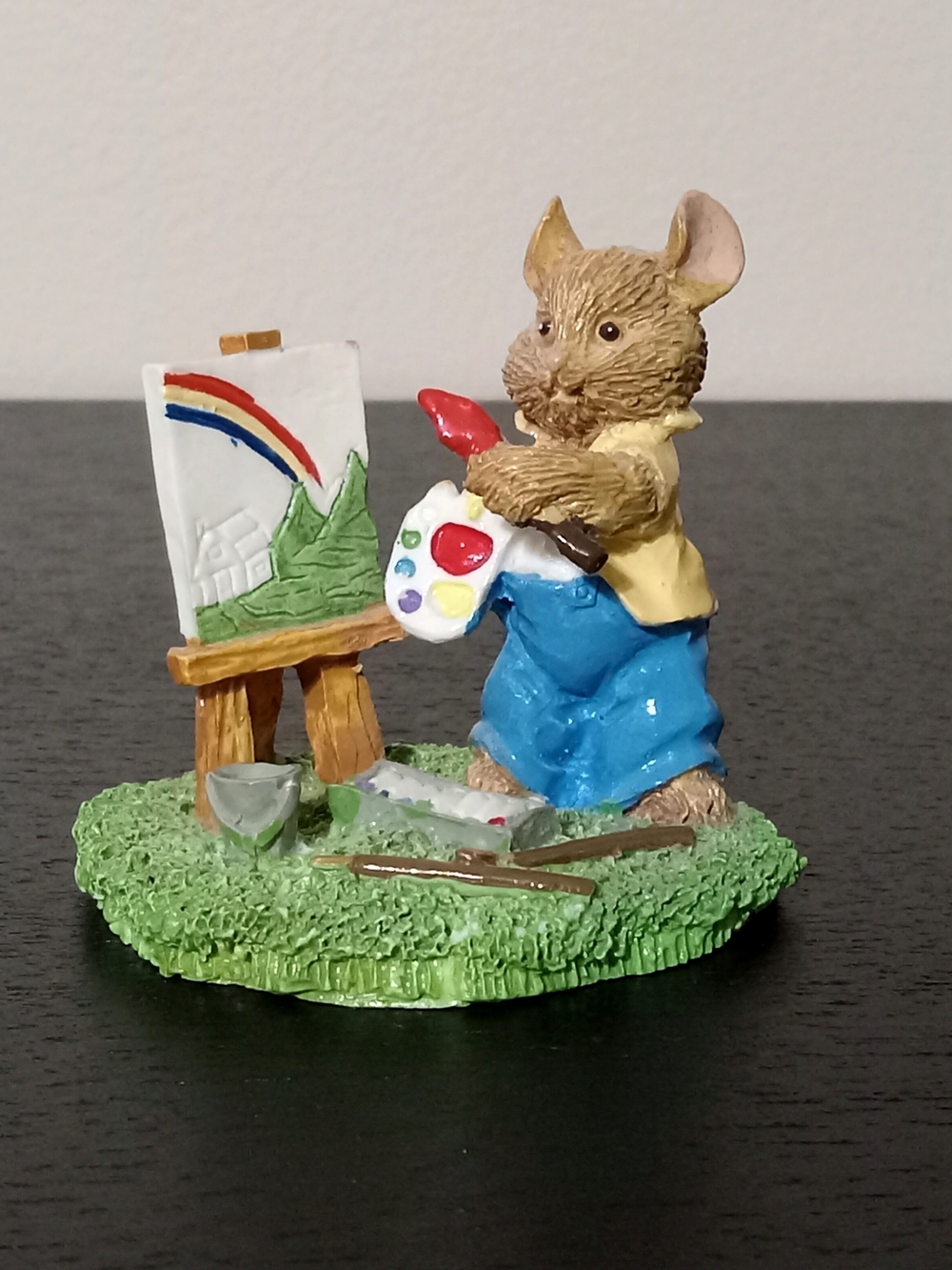 Vintage 1990 Enesco Mouse Tales Figurine "A Masterpiece of Love" P. HILLMAN